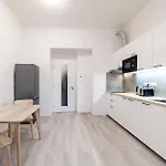 Borivojova 63 Apartman *
